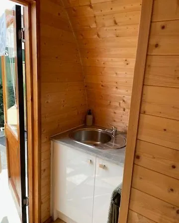 Arch Pod & Hot Tub 公寓 康多纳